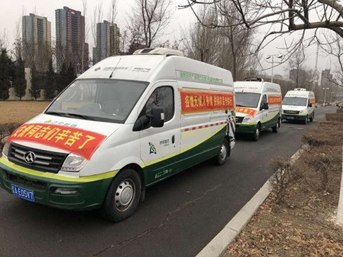 辽宁供销10吨物资慰问交警和环卫工人 冬日里的温暖“供”给